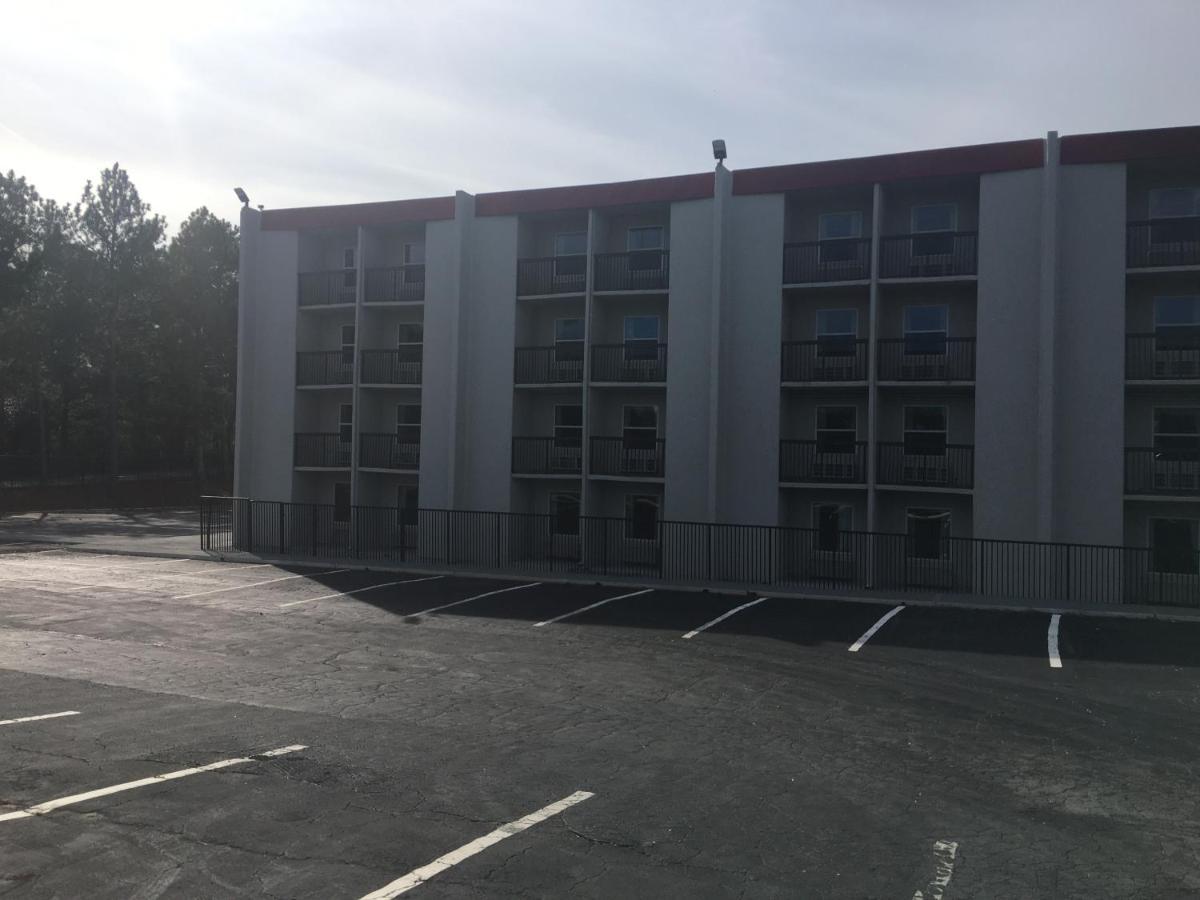 Peachtree Inn & Suites 도라빌 외부 사진